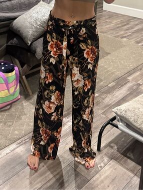 White House Black Market Black Floral Wide-Leg Pants